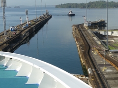 Completing the Locks to Gatun Lake